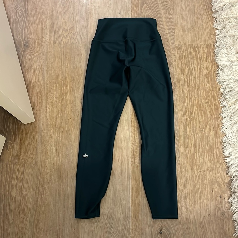 ALO LEGGINGS SIZE SMALL